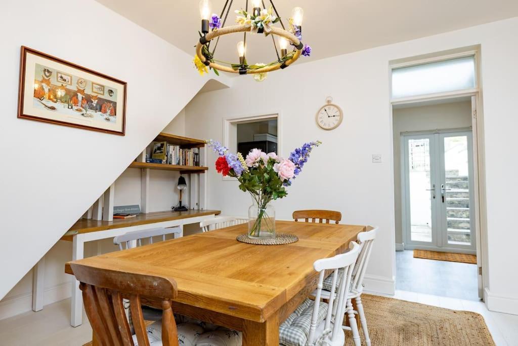 Pure B - Welcoming Bath City 3 Bed House Free Parking & Wifi Exterior photo